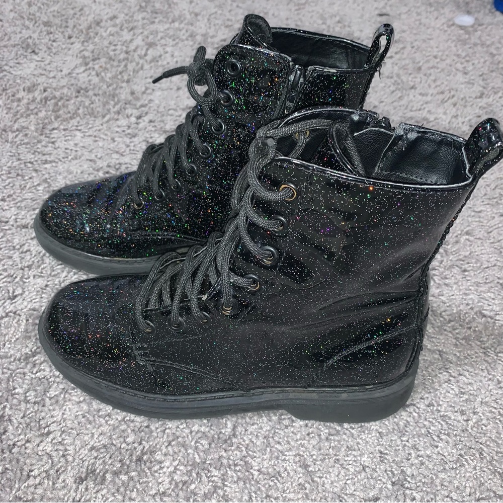Black glittery boots big kids size 4